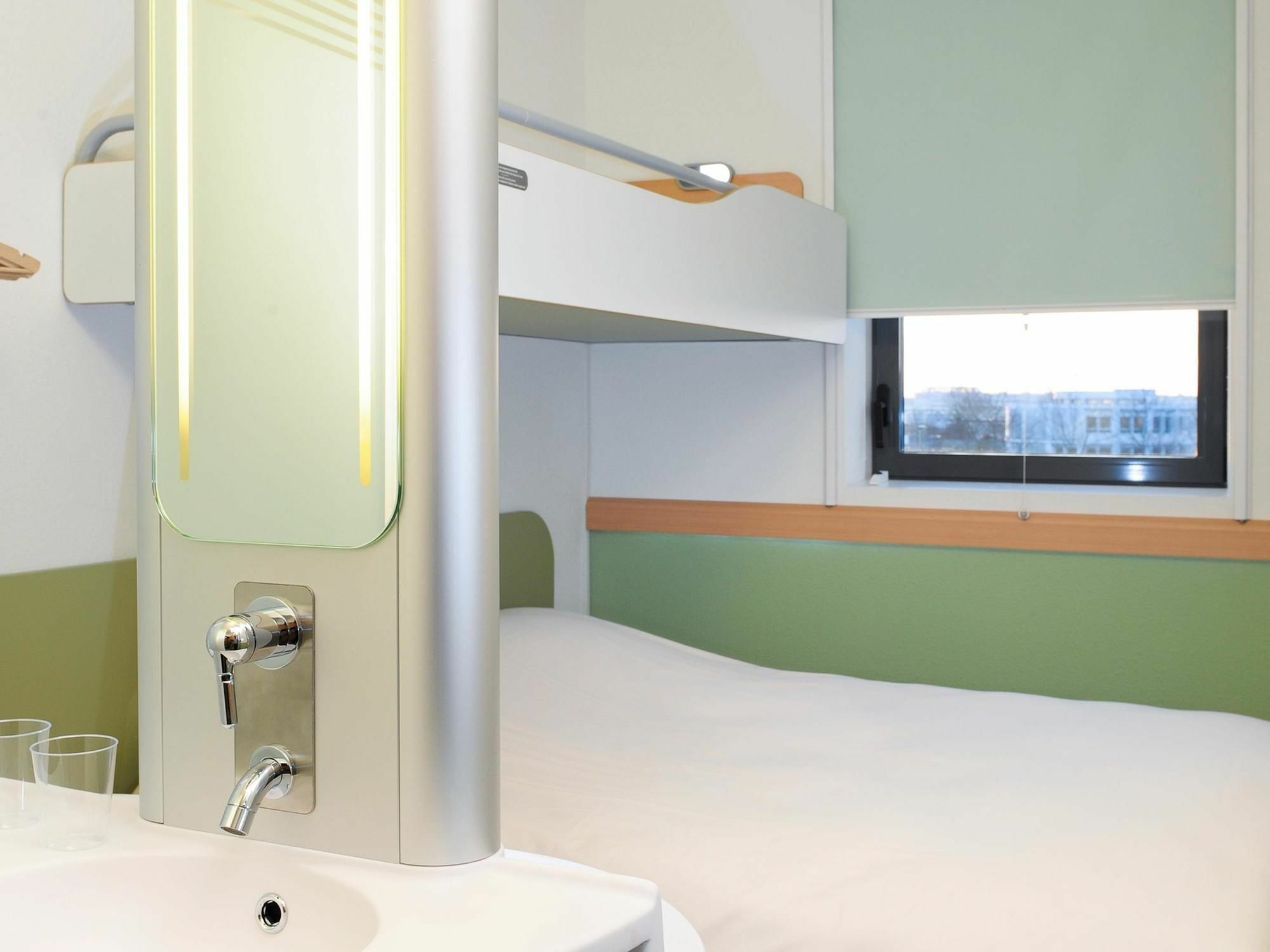 Ibis Budget Toulouse Aeroport Бланьяк Экстерьер фото